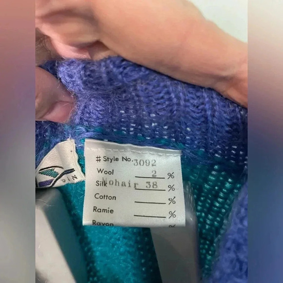 Vintage Mohair Sweater Size‎ large Hand Loomed Embroidered Abstract Design B12 - Picture 3 of 11